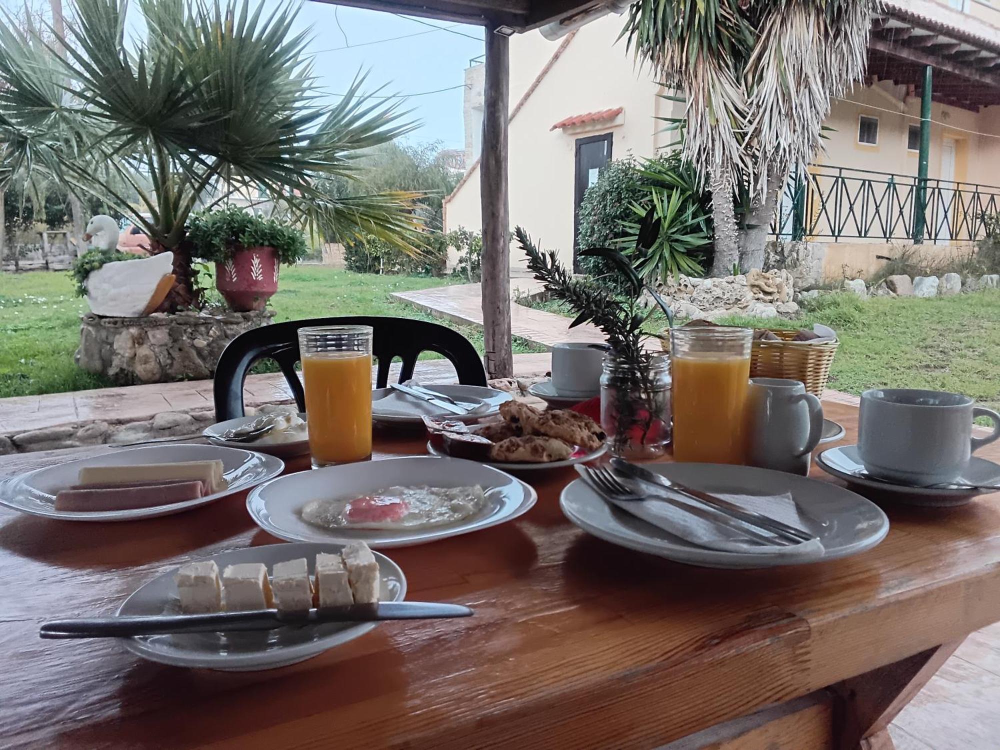 Bed and Breakfast Olive House Marathiás Exterior foto