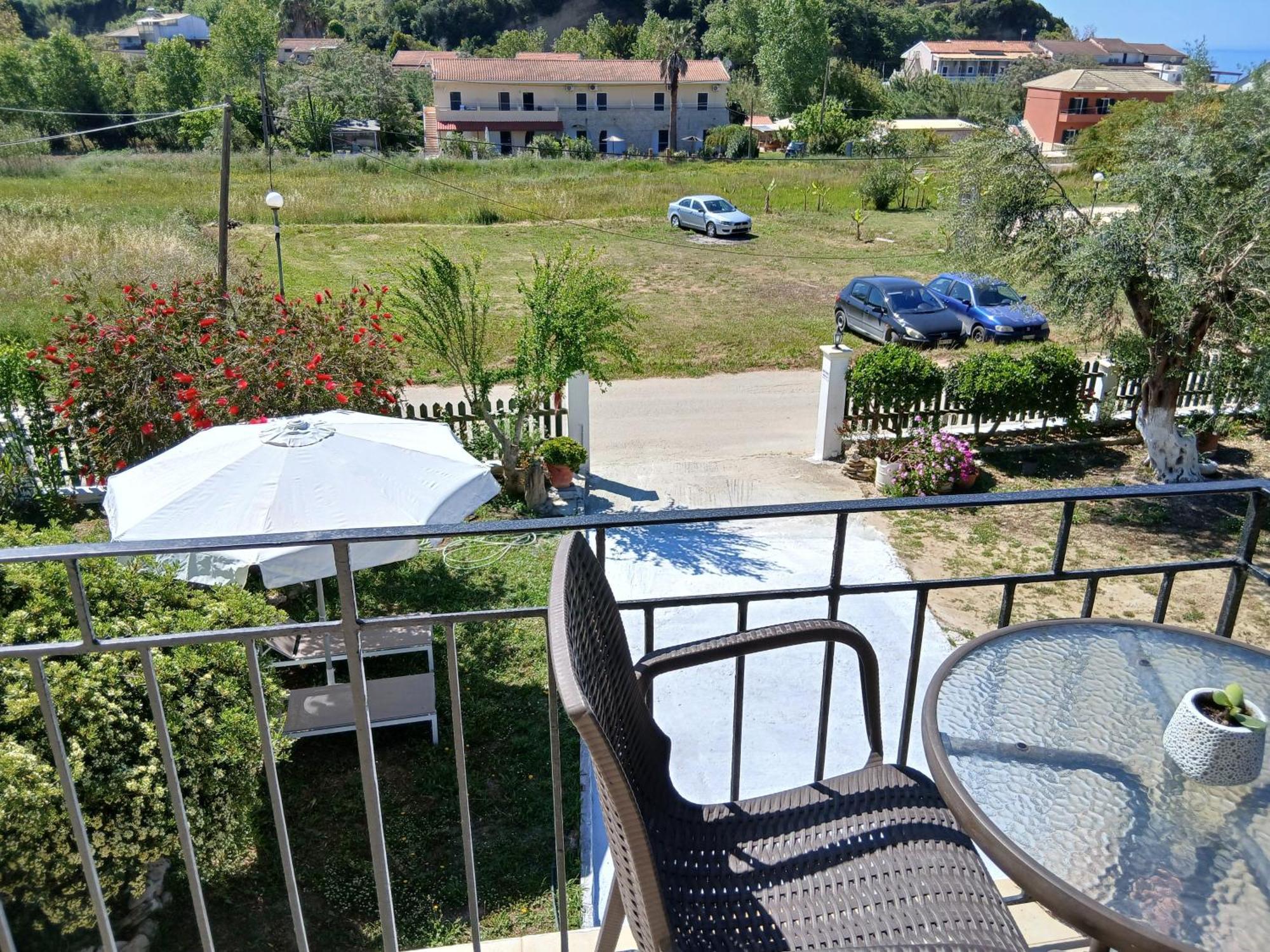 Bed and Breakfast Olive House Marathiás Exterior foto
